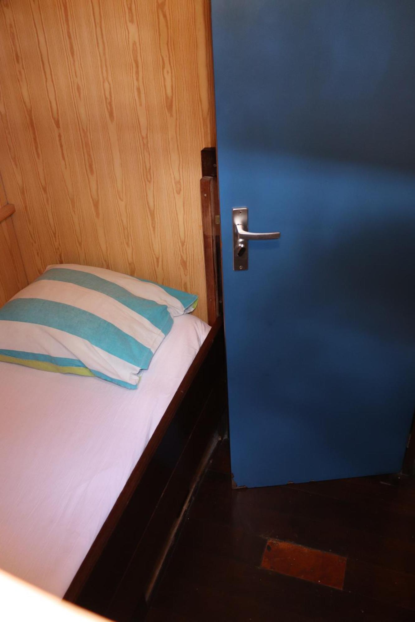 Intersail Hostel - Avontuur อัมสเตอร์ดัม ภายนอก รูปภาพ