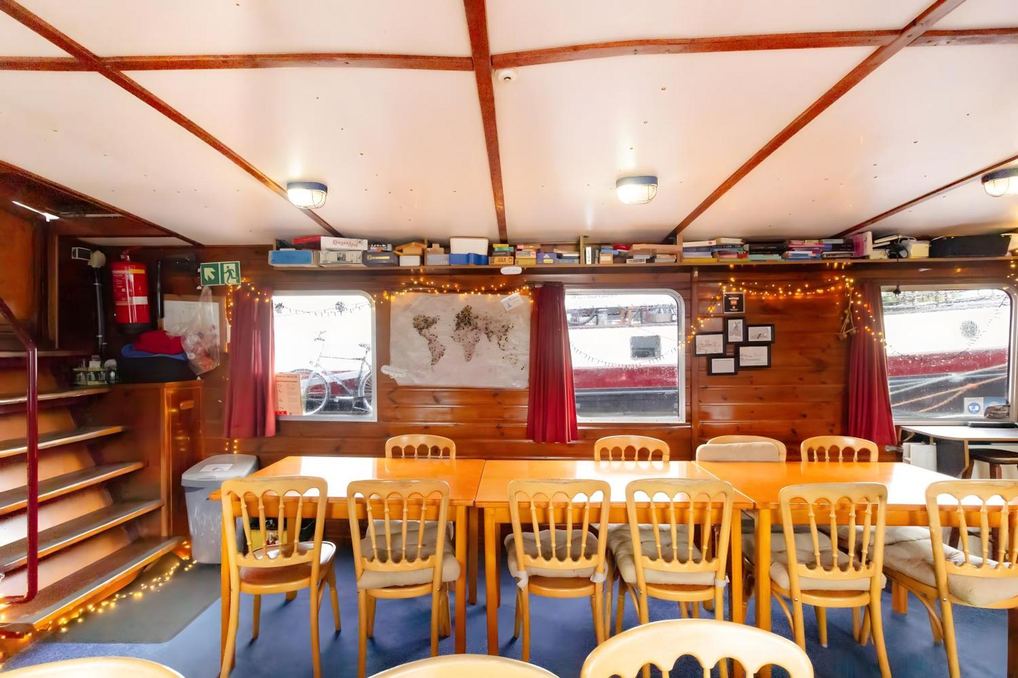 Intersail Hostel - Avontuur อัมสเตอร์ดัม ภายนอก รูปภาพ