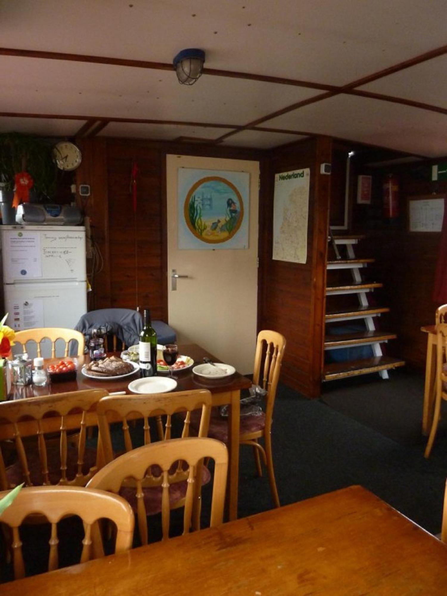 Intersail Hostel - Avontuur อัมสเตอร์ดัม ภายนอก รูปภาพ